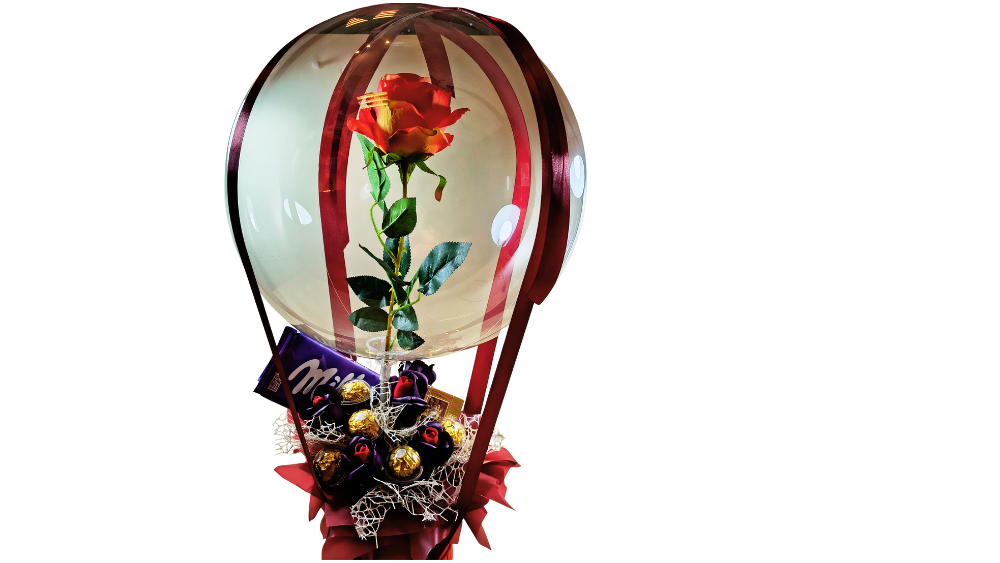 🩷 Balon z różą herbacianą i słodyczami – luksusowy box prezentowy Ferrero & Milka